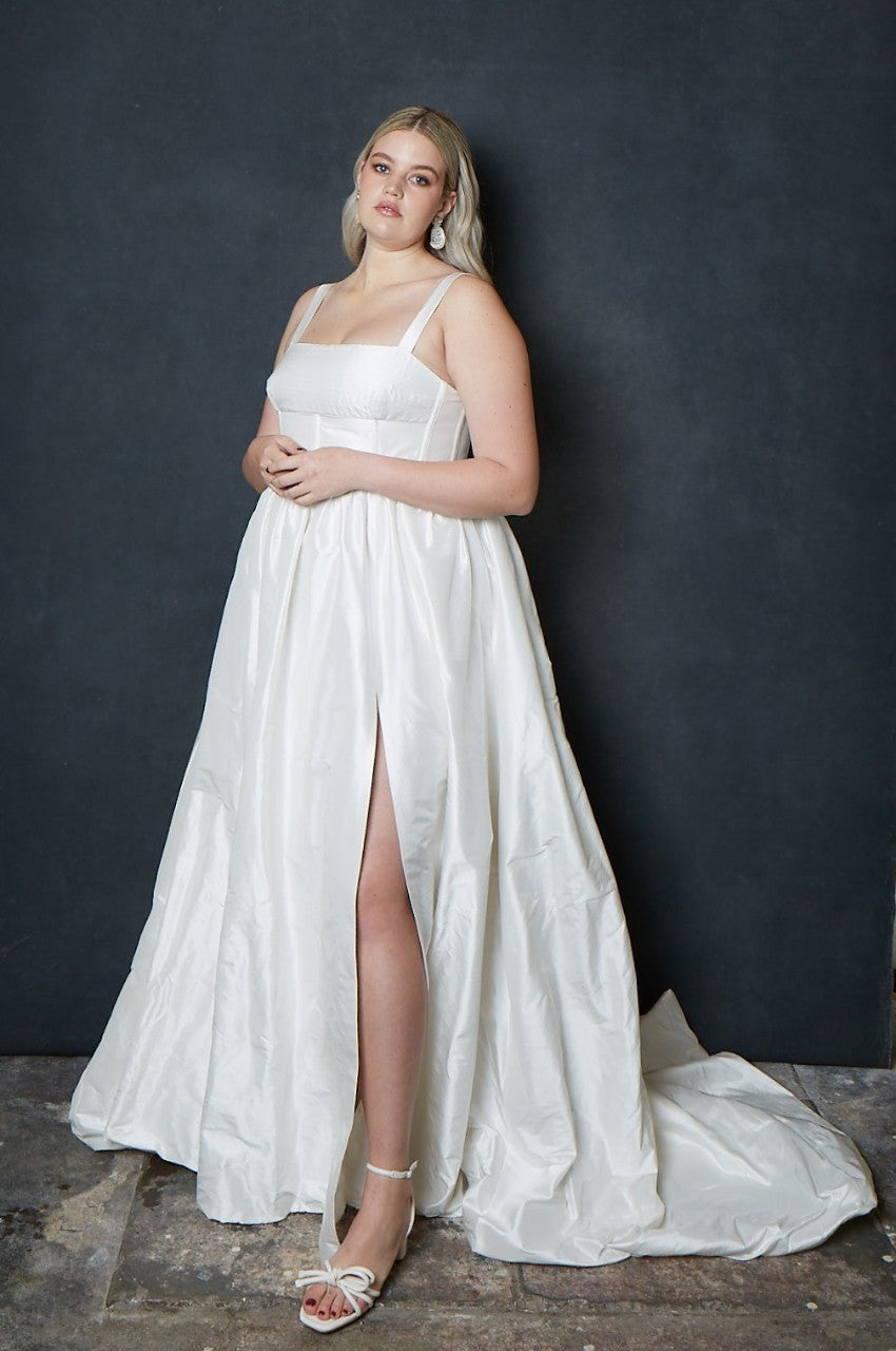 2.9A Blanca Gown