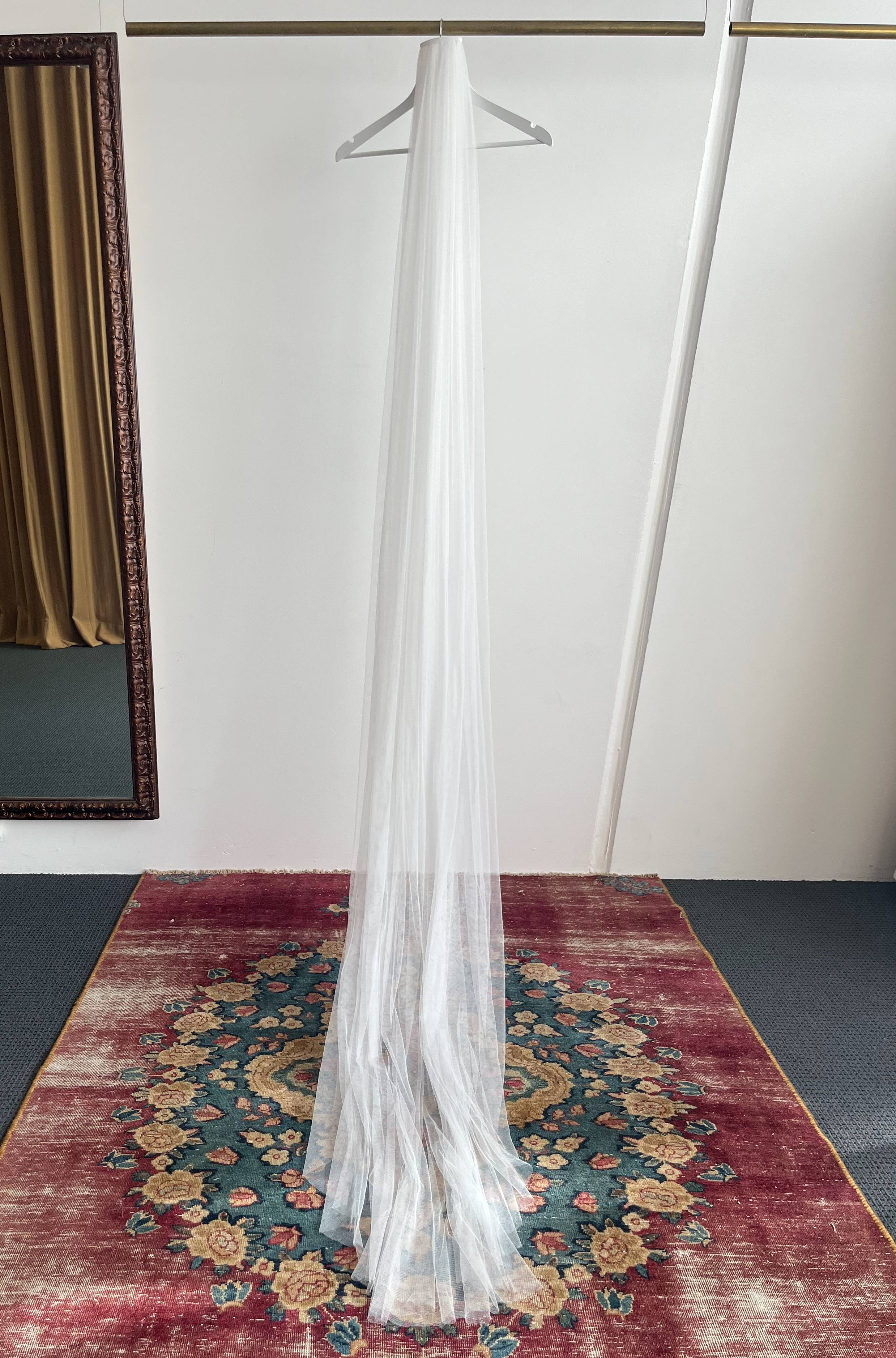 5.2 Soft Tulle Veil - One Tier Sample (250)