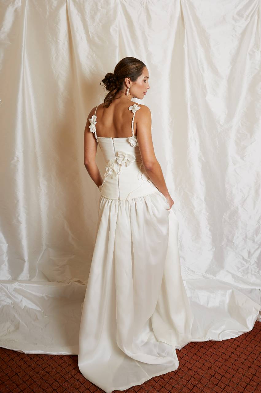 3.22B Darcy Bodice - With Silk Flowers