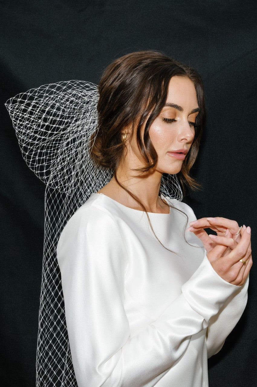 7.5 Large Netted Bow Sample