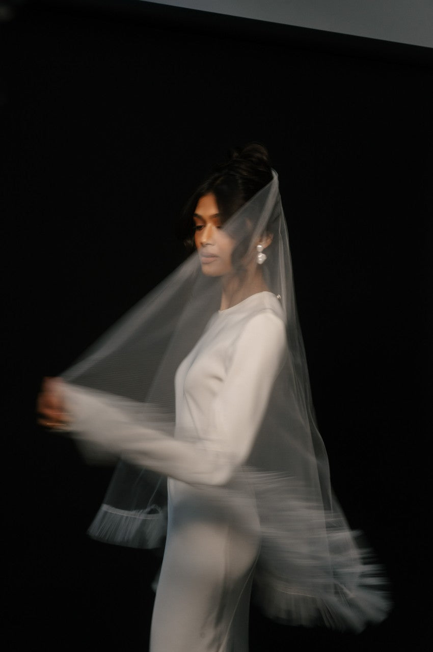 4.18 Ruched Tulle Veil - Circular Cut