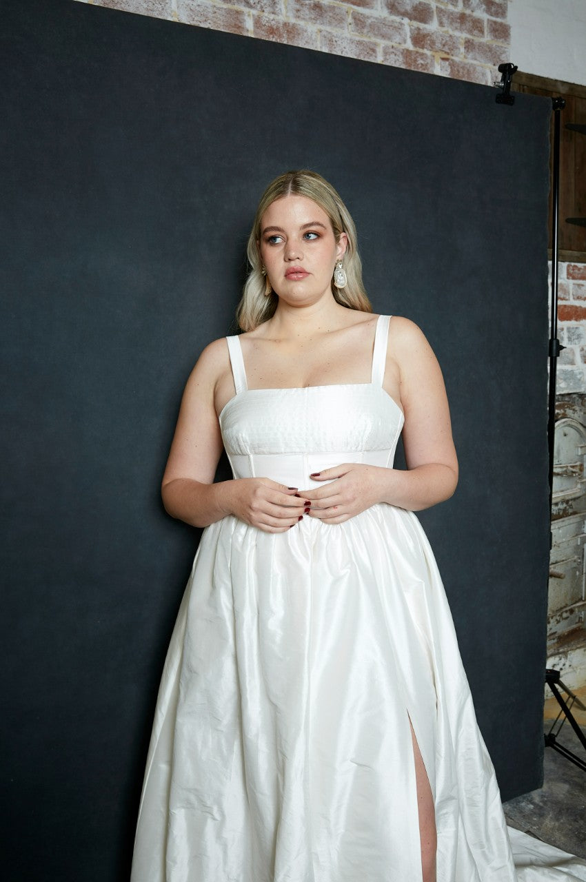 2.9A Blanca Gown Sample (AU 16)