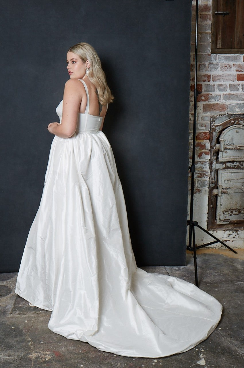 2.9A Blanca Gown