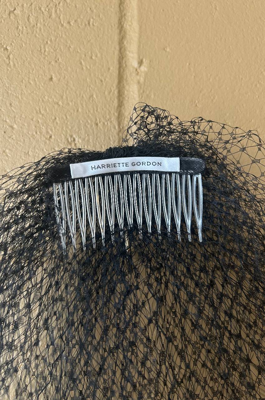 7.4 Fine Netted Bow Sample