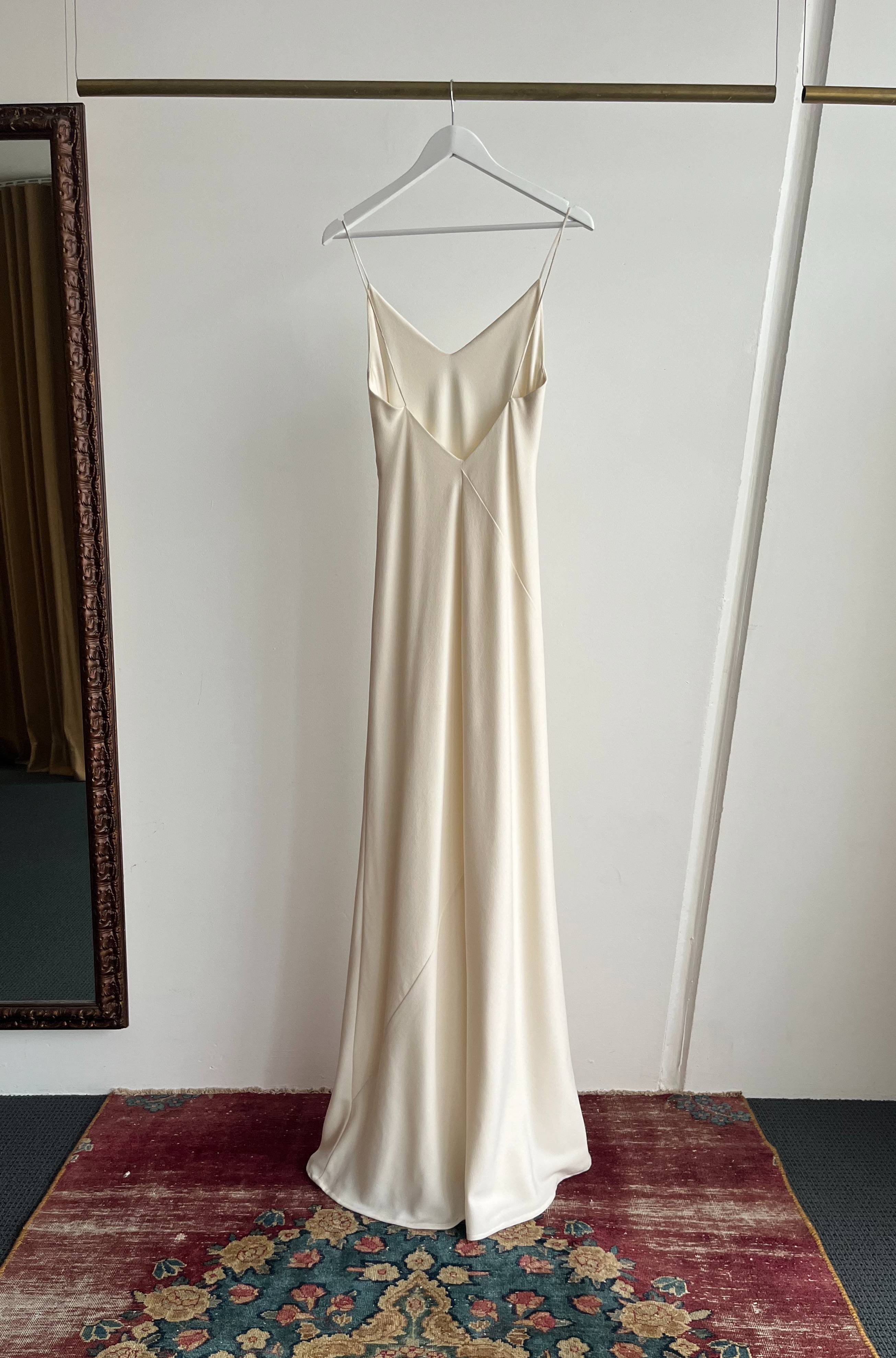 1.7 Violet Crepe Slip Sample (AU 8)