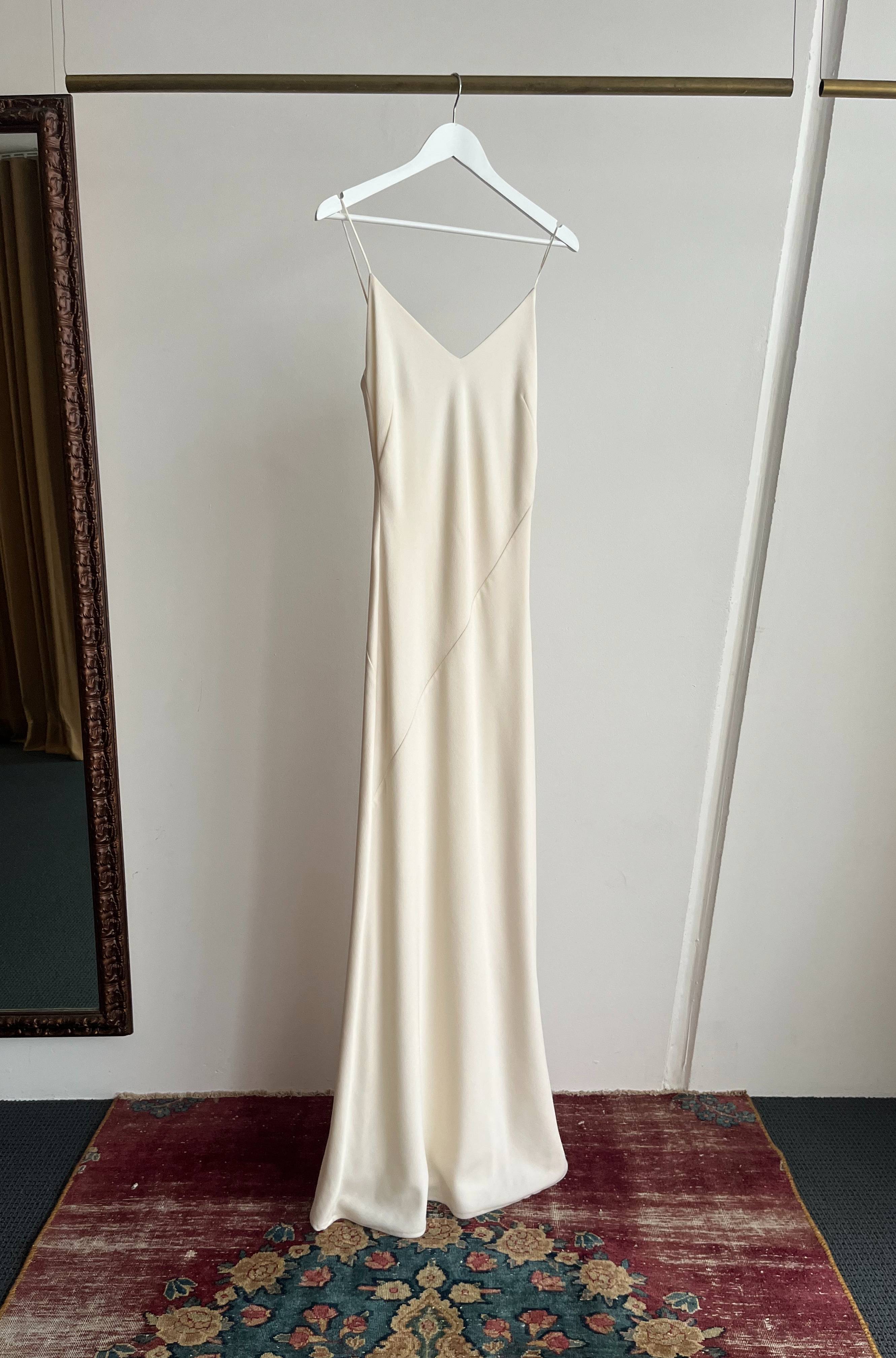 1.7 Violet Crepe Slip Sample (AU 8)