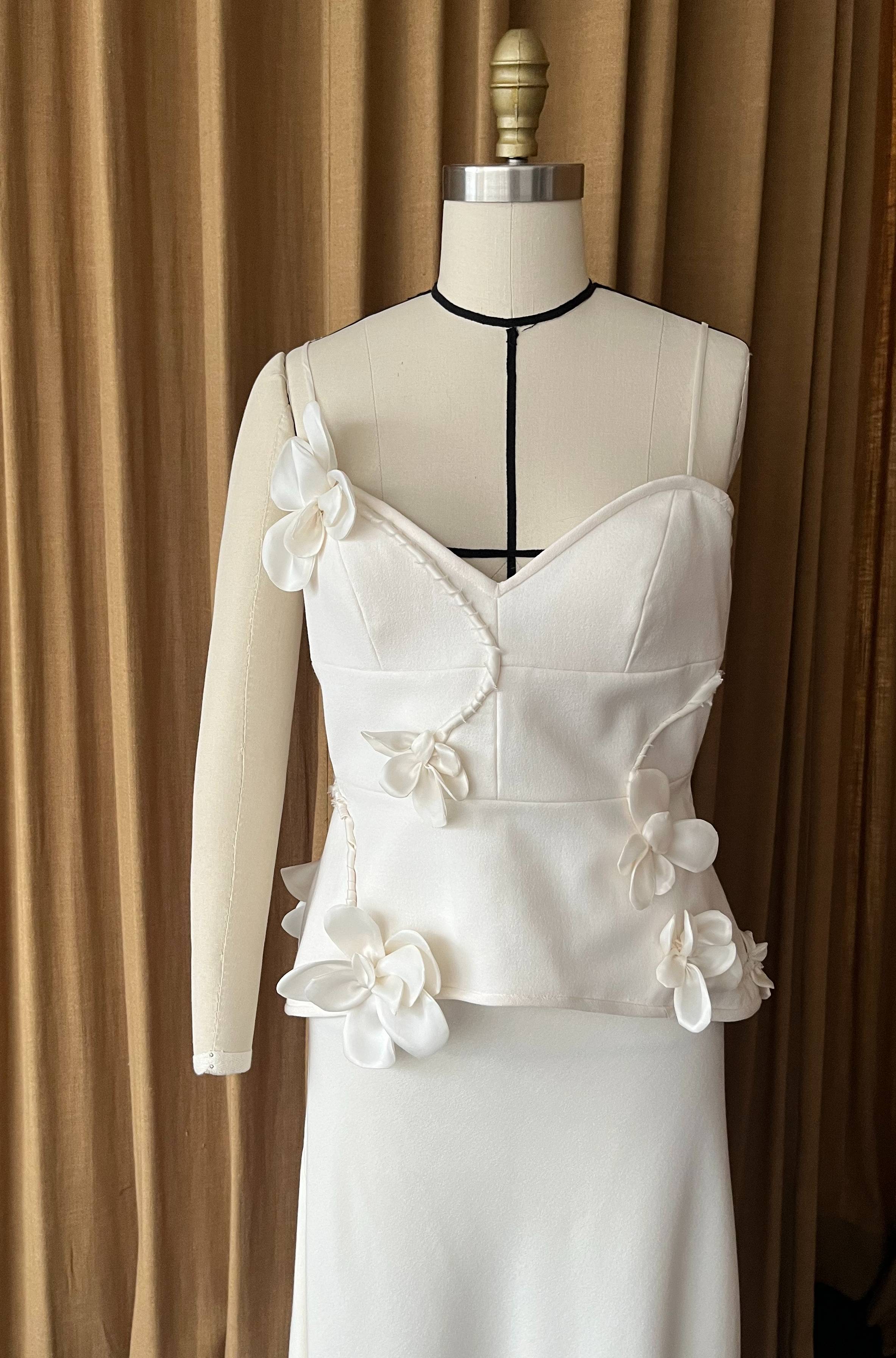 3.22B Darcy Bodice with Silk Flowers Sample (AU14)